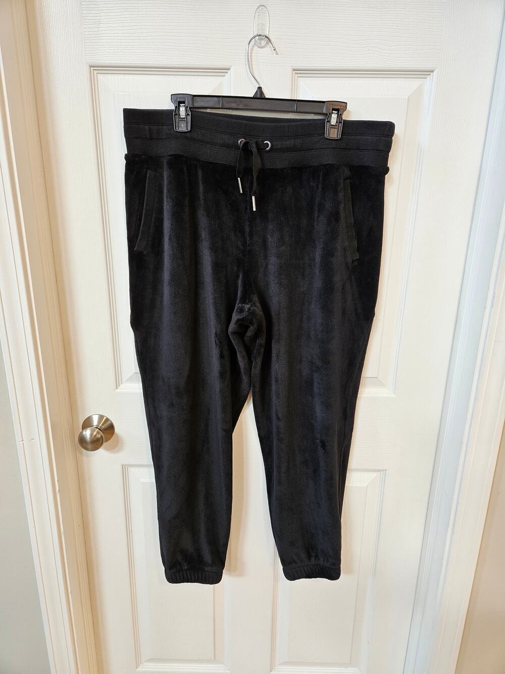 Athleta Double Cozy Karma Jogger XL Black Velour Plush Drawstring Lounge Pants